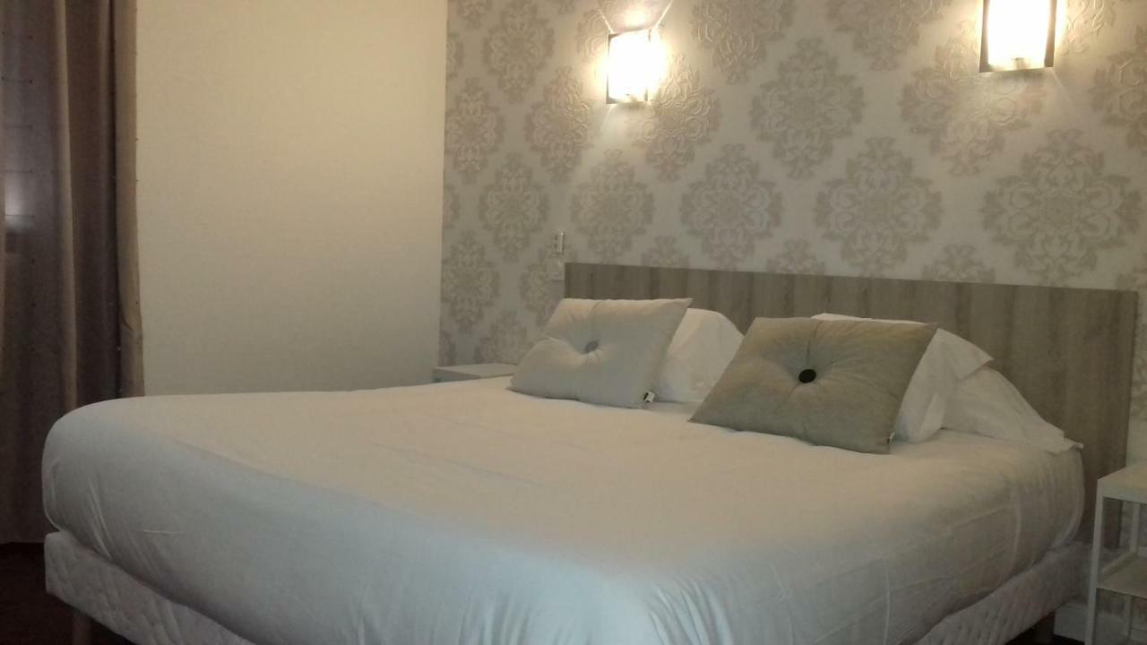 Le Relax Hotel Aurillac Exterior photo